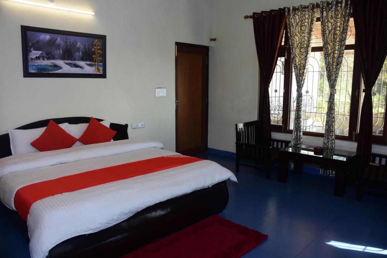 Hotel Goludev Valley View 奈尼塔尔 外观 照片