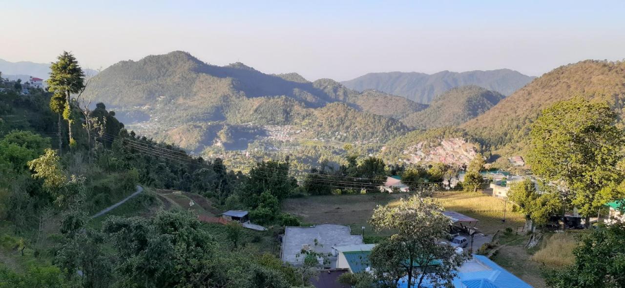 Hotel Goludev Valley View 奈尼塔尔 外观 照片